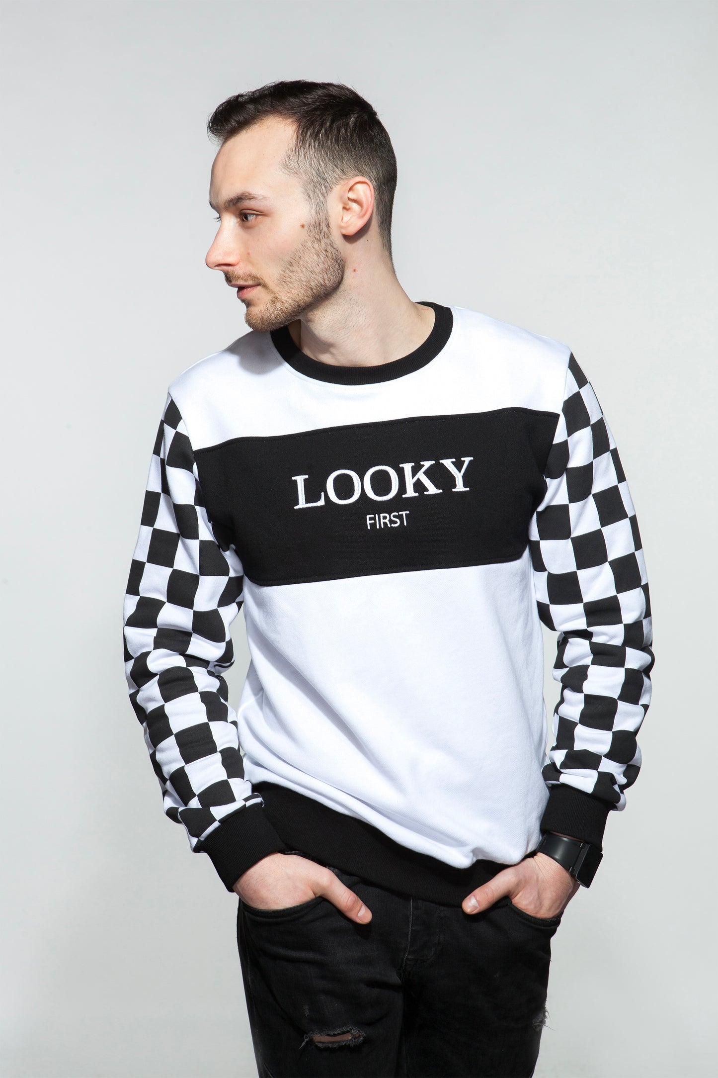 SWEAT CREW LOOKY FIRST